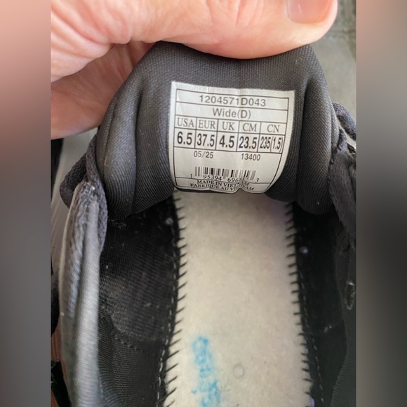 Brooks Ghost Max 3 women’s shoe 6.5 W - Picture 4 of 12